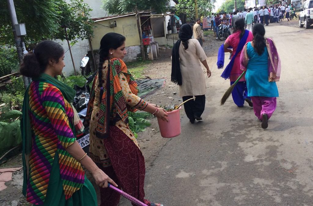 Kerala Floods – Relief Kit Distribution