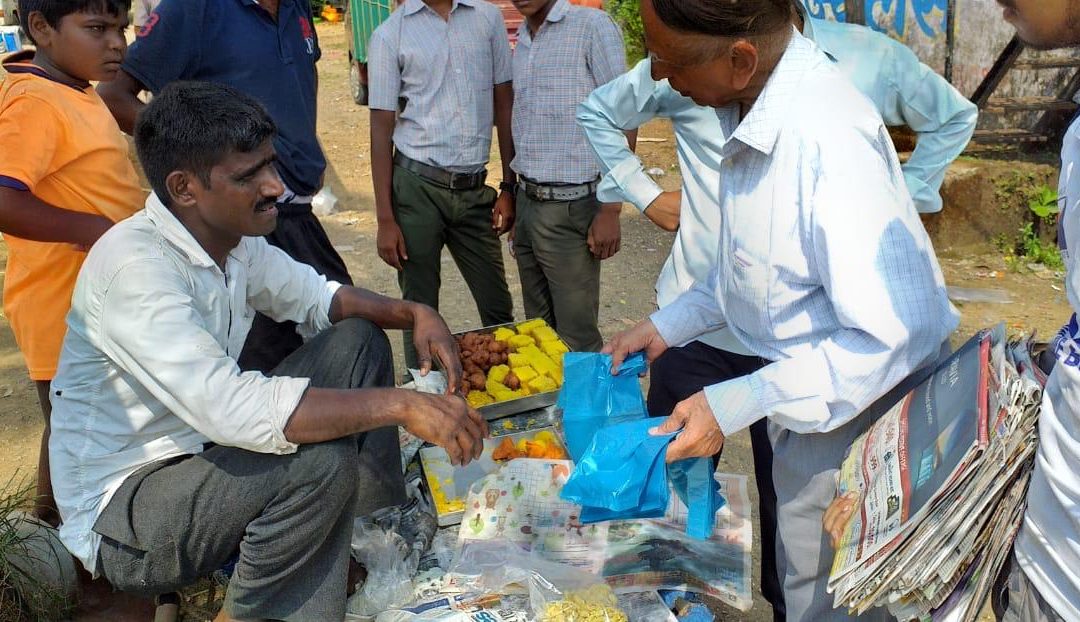 Borivali samithi of MMR District 02 district (Metro Mumbai) does Seva