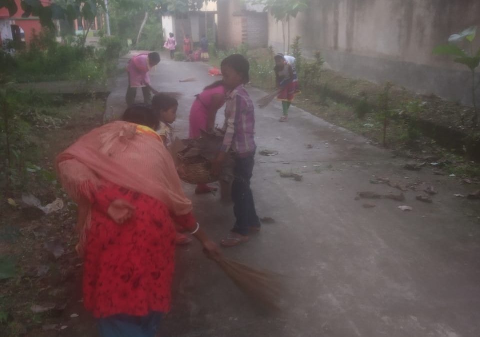 *GALSI samithi of BURDWAN district (West Bengal) does Seva